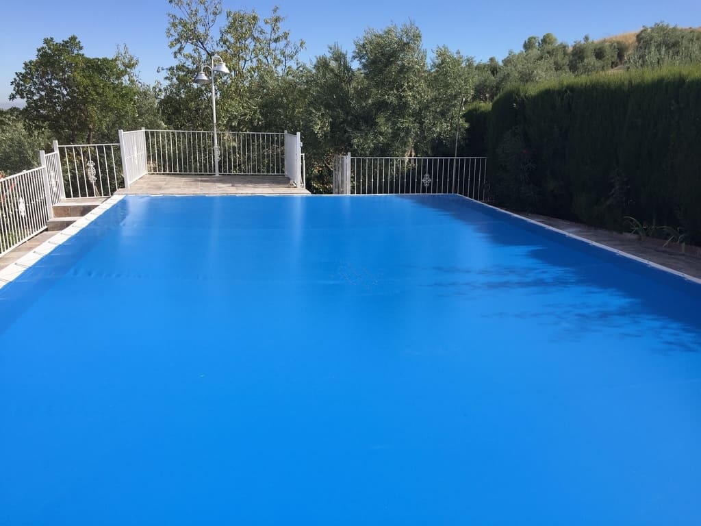 Cubiertas para piscinas con Toldos Jaén