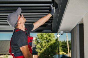 Beneficios de instalar una pérgola de aluminio bioclimática en tu jardín